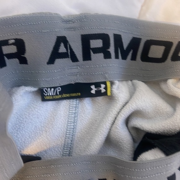 i don’t like the way they look on me but they are super comfy - Picture 2 of 2